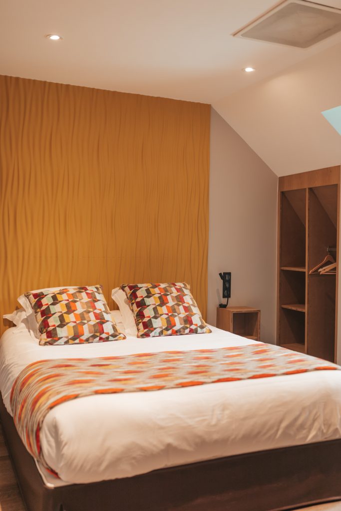 chambre double dans notre hôtel réservé pour vos sorties en Bourgogne près de Chalon