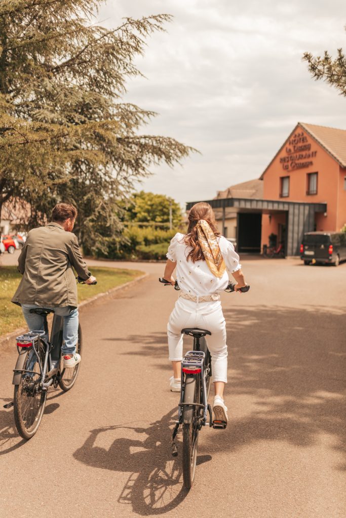 location de vélos électriques dans notre hôtel réservé pour vos sorties en Bourgogne près de Chalon