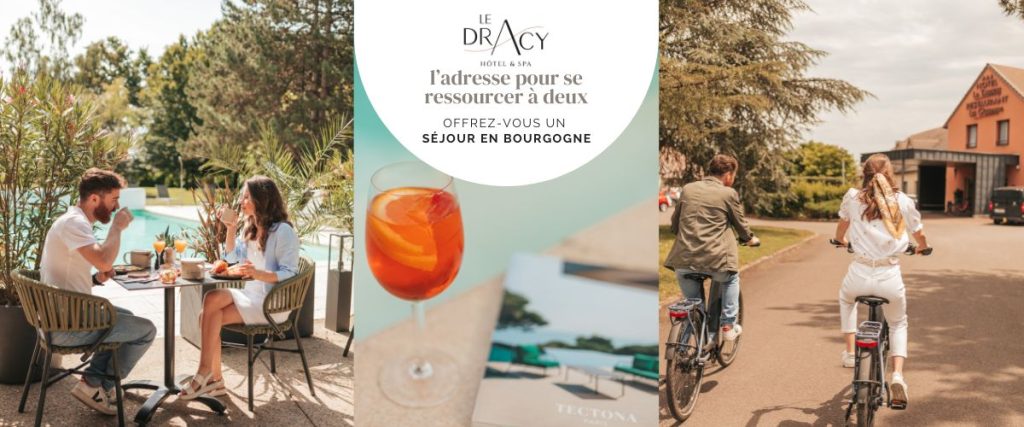 Week-end romantique en Bourgogne : l'escapade idéale pour les couples | week end romantique Bourgogne couple itineraire jour 2 blog dracy 3 photos immersives d'un week-end romantique Bourgogne couple jeune, entrain de prendre le petit déjeuner au bord de la piscine et de faire du velo